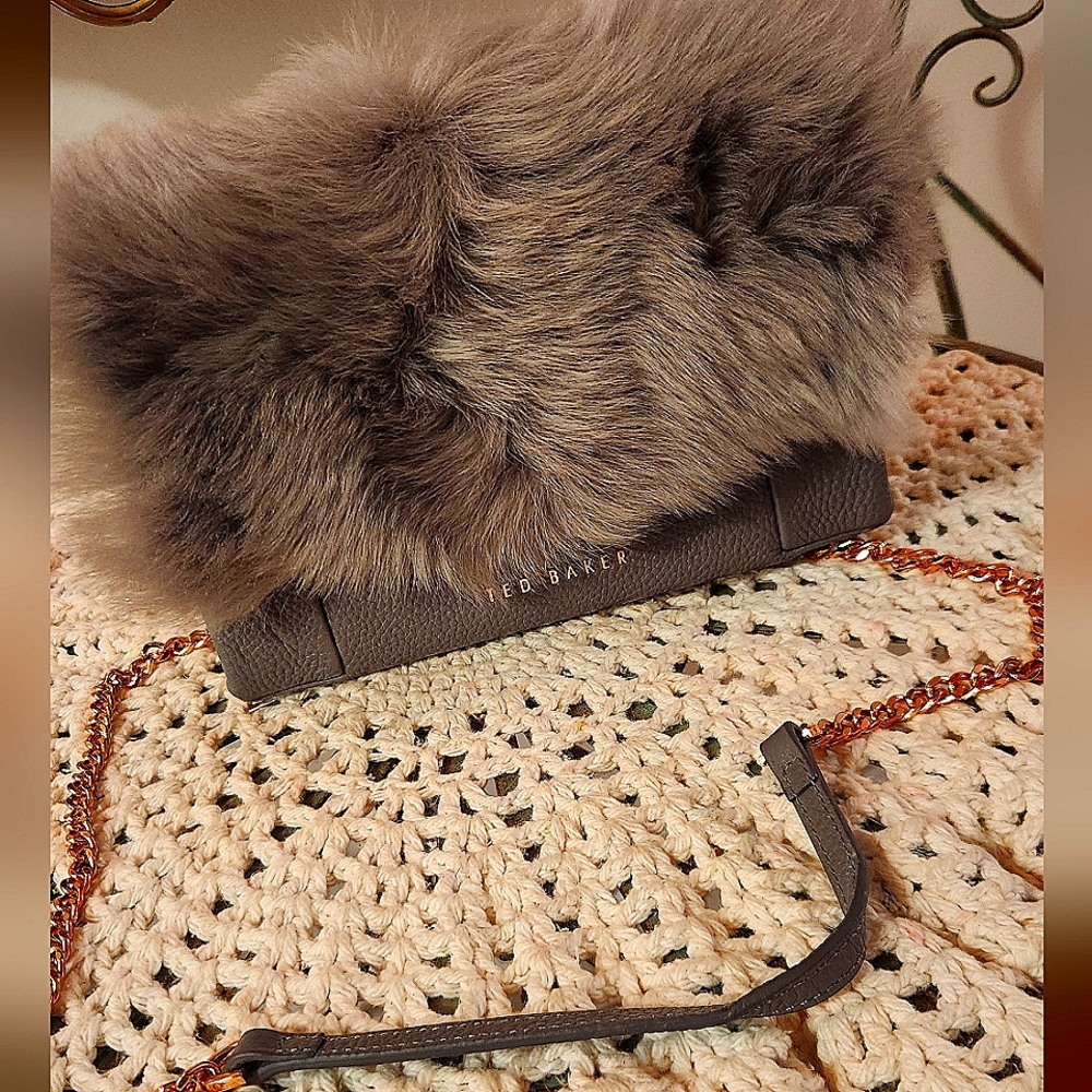 Vince Camuto handbag